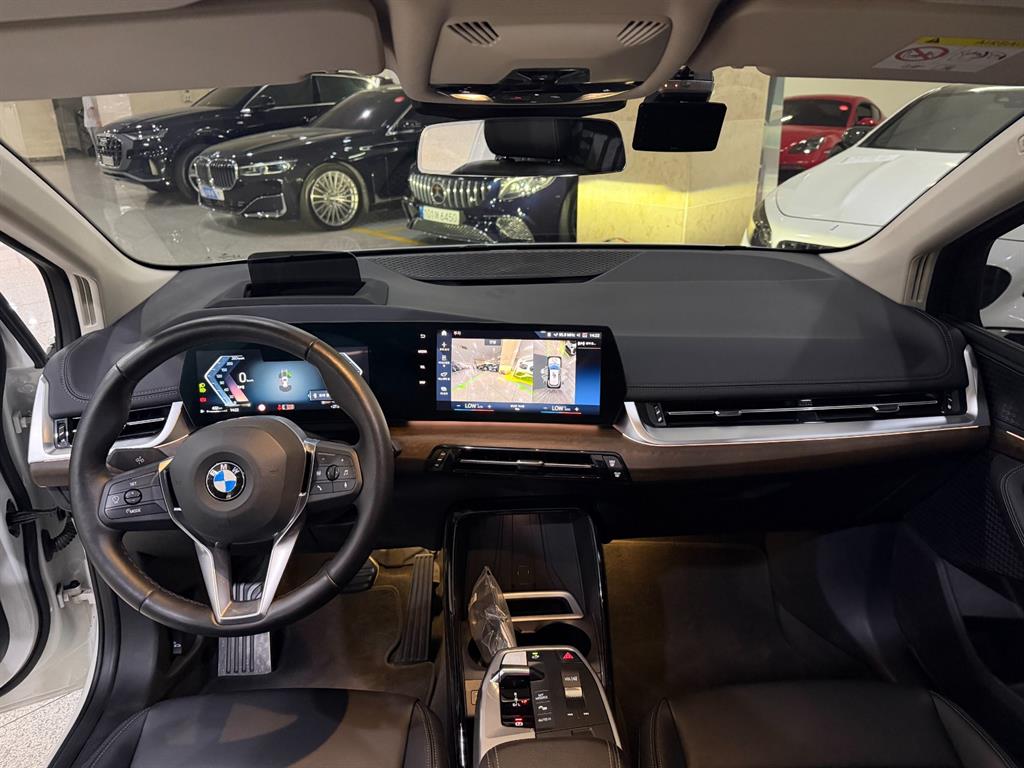 BMW 2 series - Vista 8