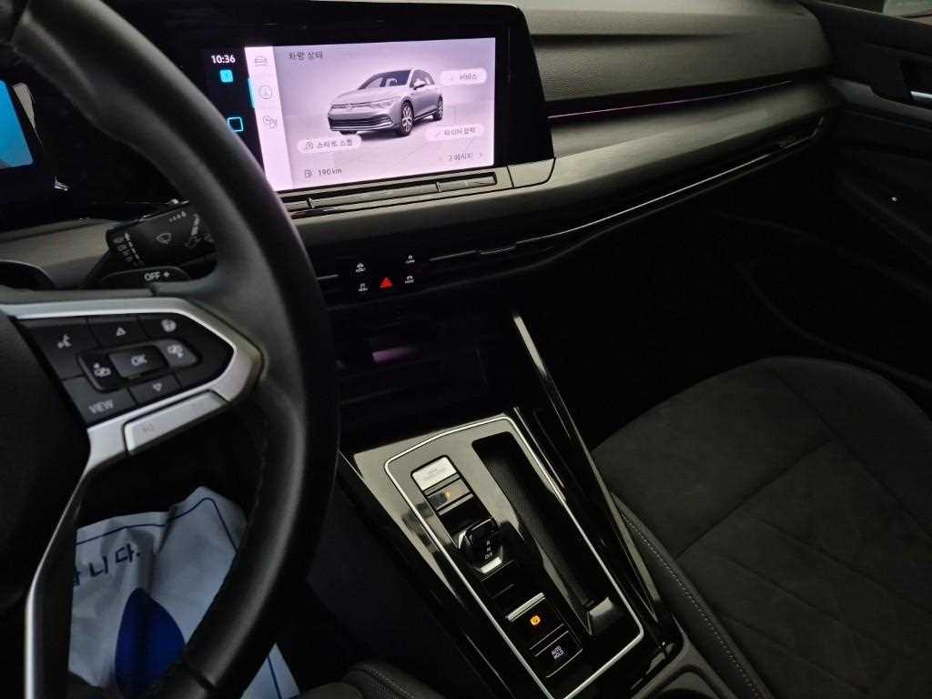 Volkswagen Golf - Vista 10