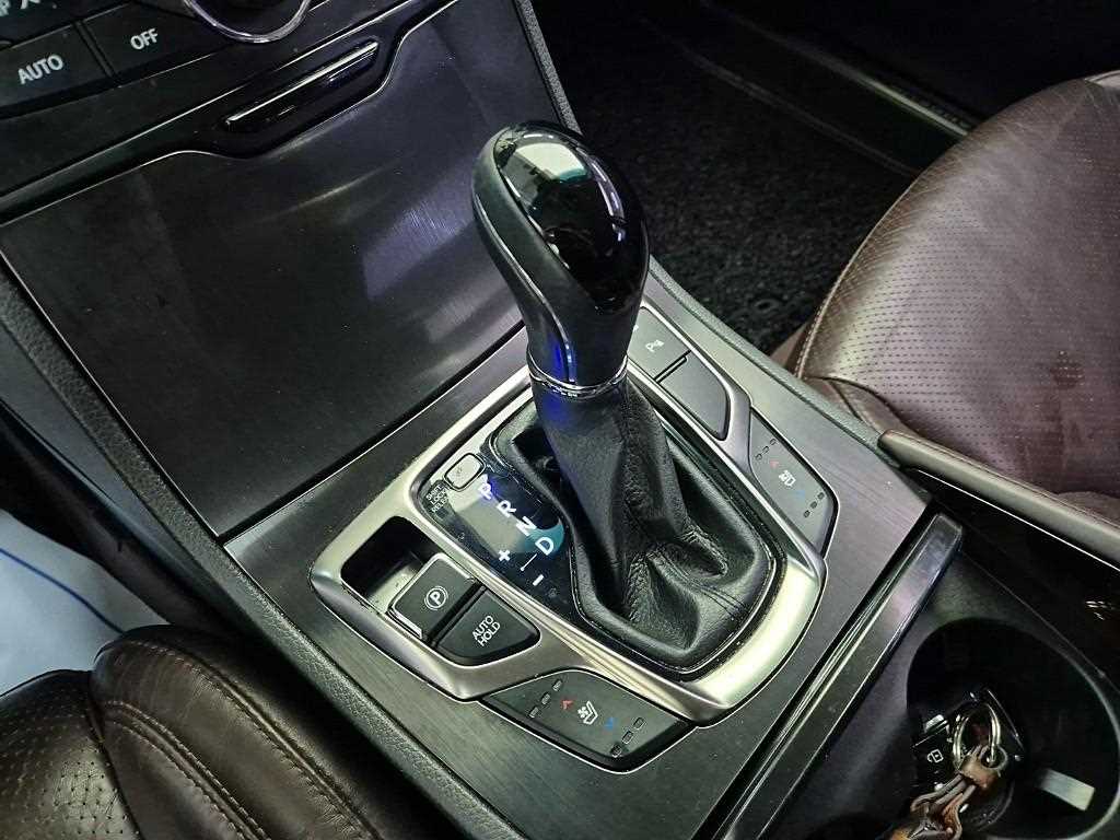 HYUNDAI Grandeur - Vista 8