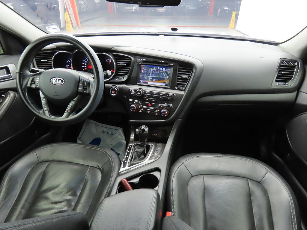 KIA K5 - Vista 5