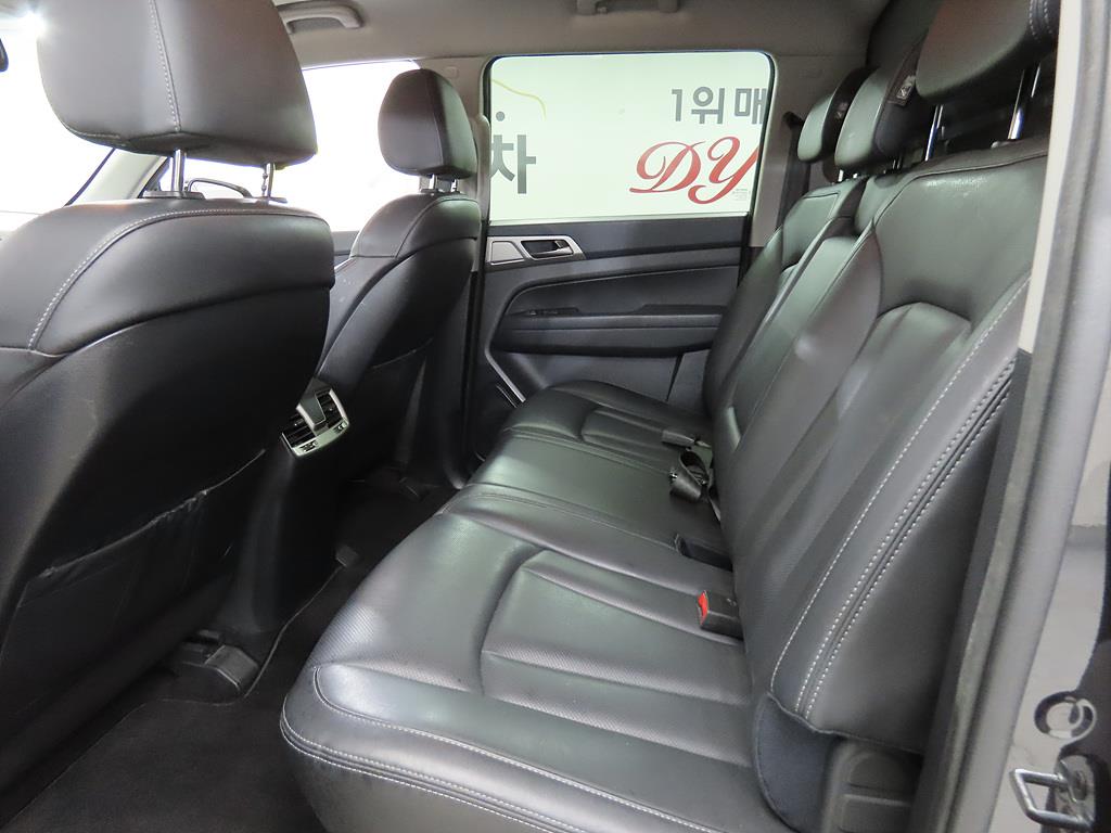 Ssangyong Rexton - Vista 7