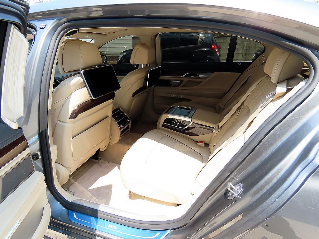 BMW 7 Series - Vista 6