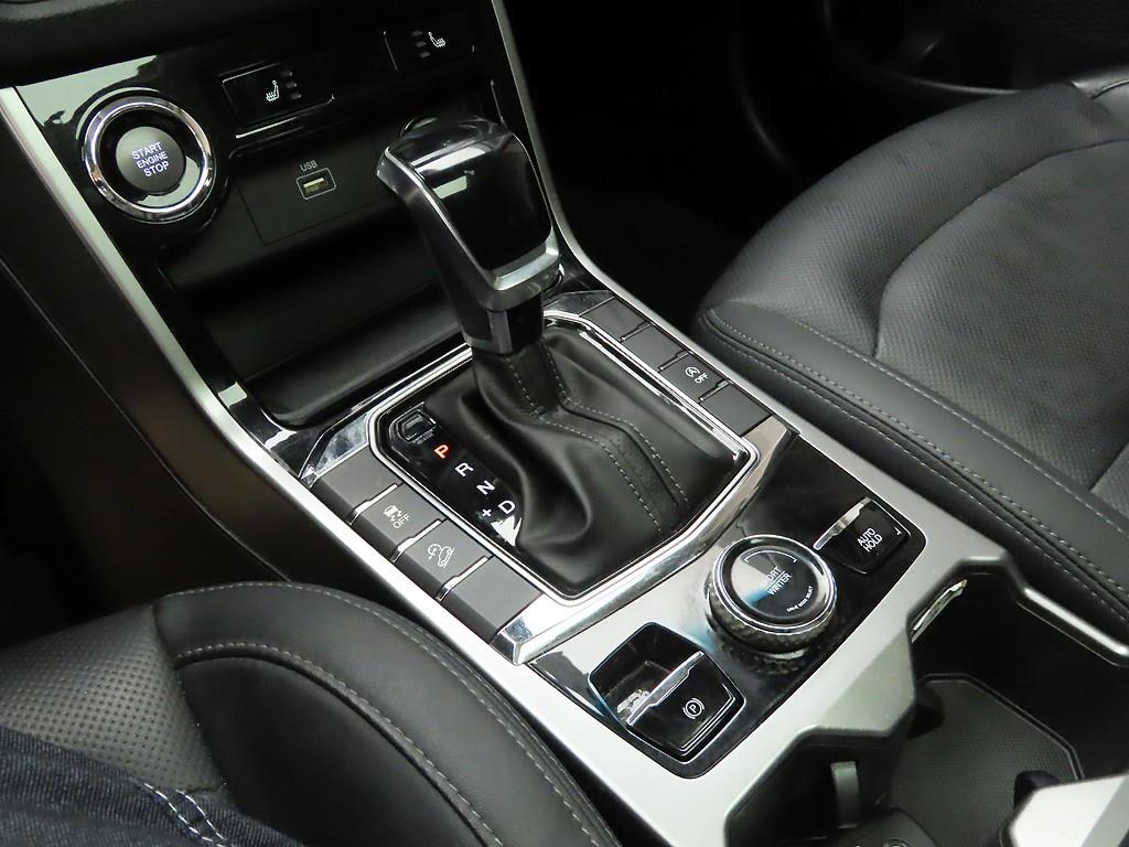 Ssangyong Korando - Vista 10