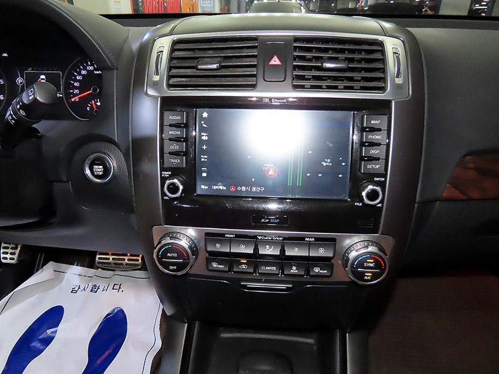 KIA Mohave - Vista 11