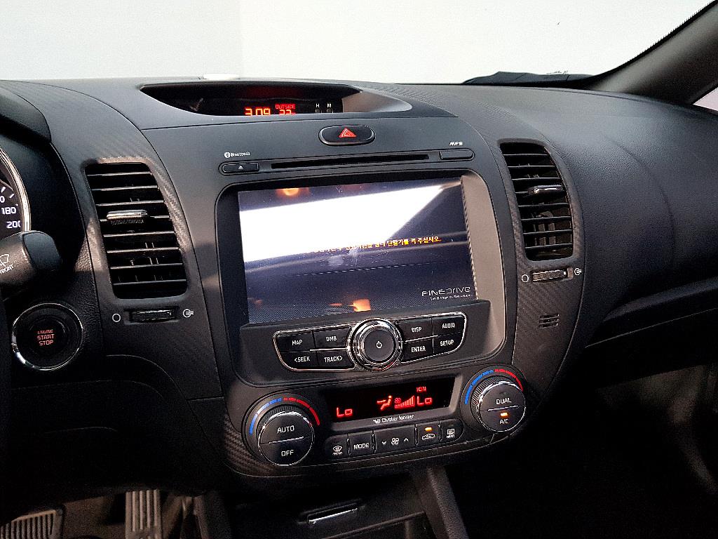 KIA K3 2013 Blanco - Importación desde Corea - HF Imports Iquique - Foto 13