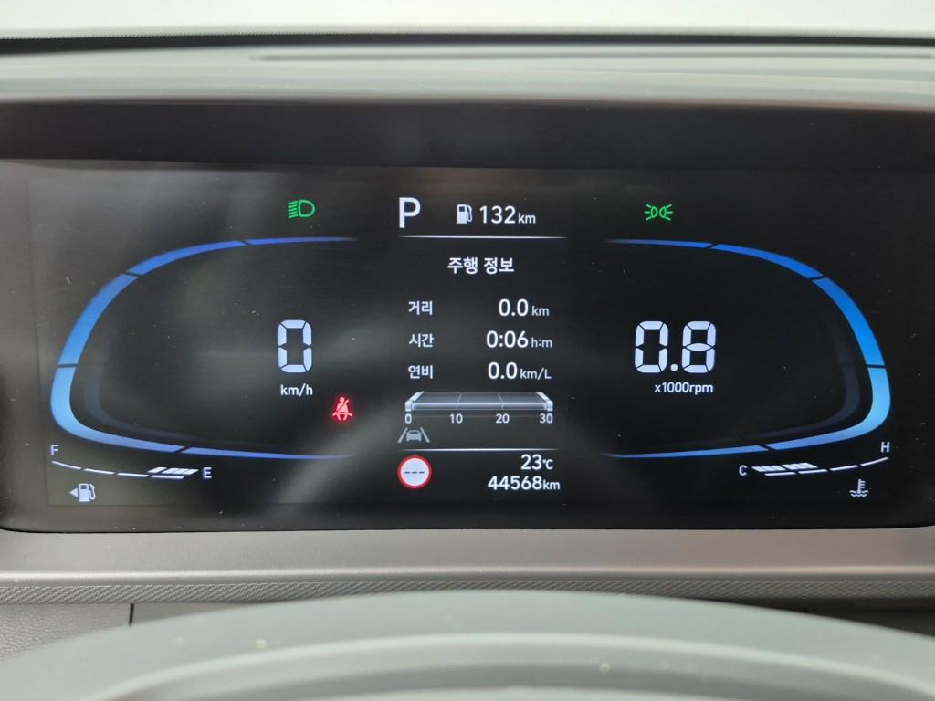 HYUNDAI Casper - Vista 7