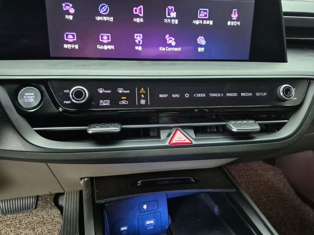 KIA K8 - Vista 10