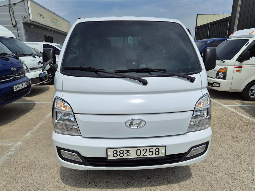 Small Truck Cargo (small) 2022 Blanco - Importación desde Corea - HF Imports Iquique - Foto 1