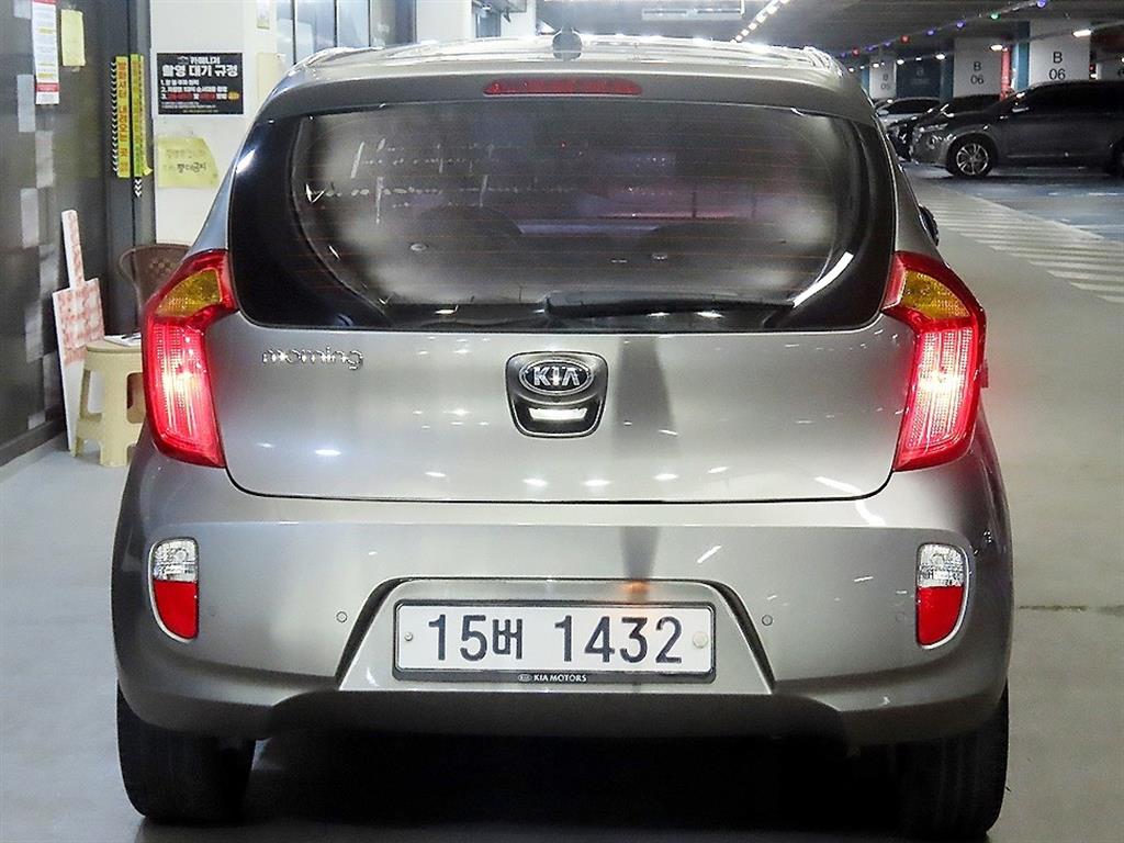 KIA Morning - Vista 5