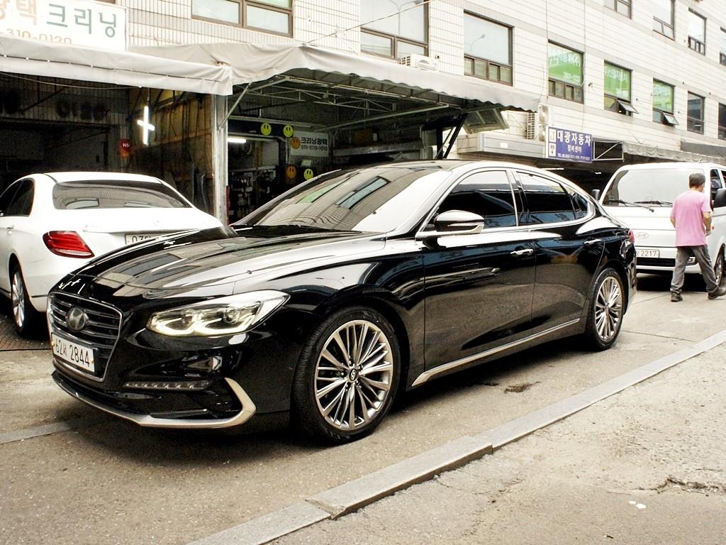 HYUNDAI Grandeur - Vista 3