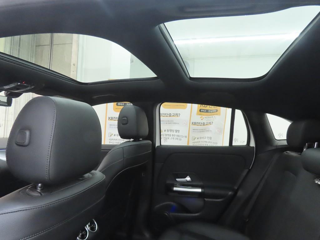 Mercedes Benz GLA Class 2021 Blanco - Importación desde Corea - HF Imports Iquique - Foto 19