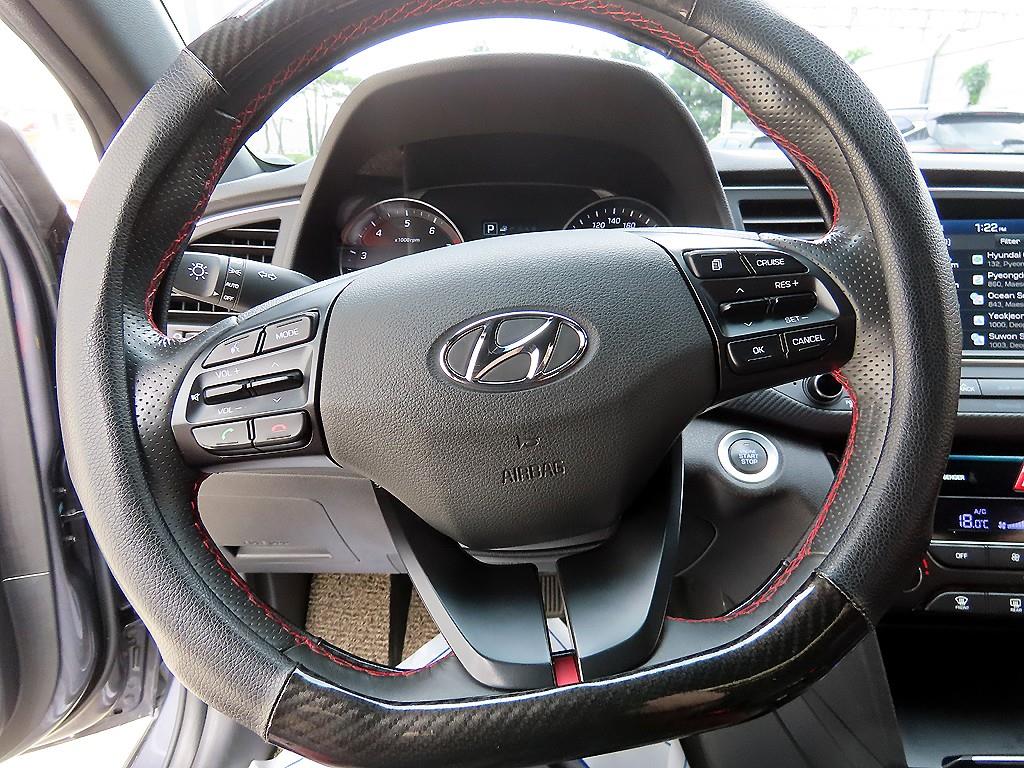 HYUNDAI Avante - Vista 8