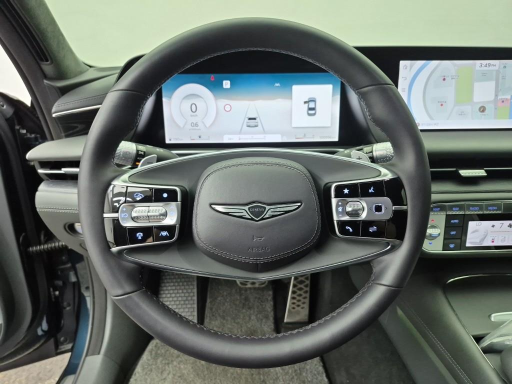 Genesis G90 - Vista 9