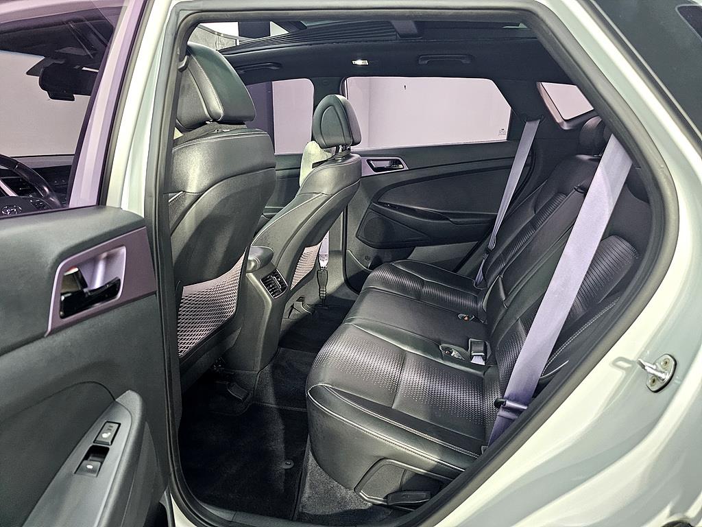 HYUNDAI Tucson - Vista 9