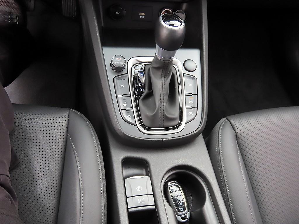 HYUNDAI Kona - Vista 10