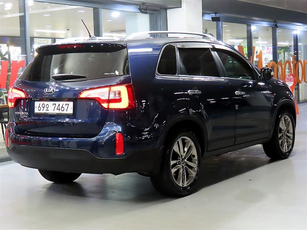 KIA Sorento - Vista 4