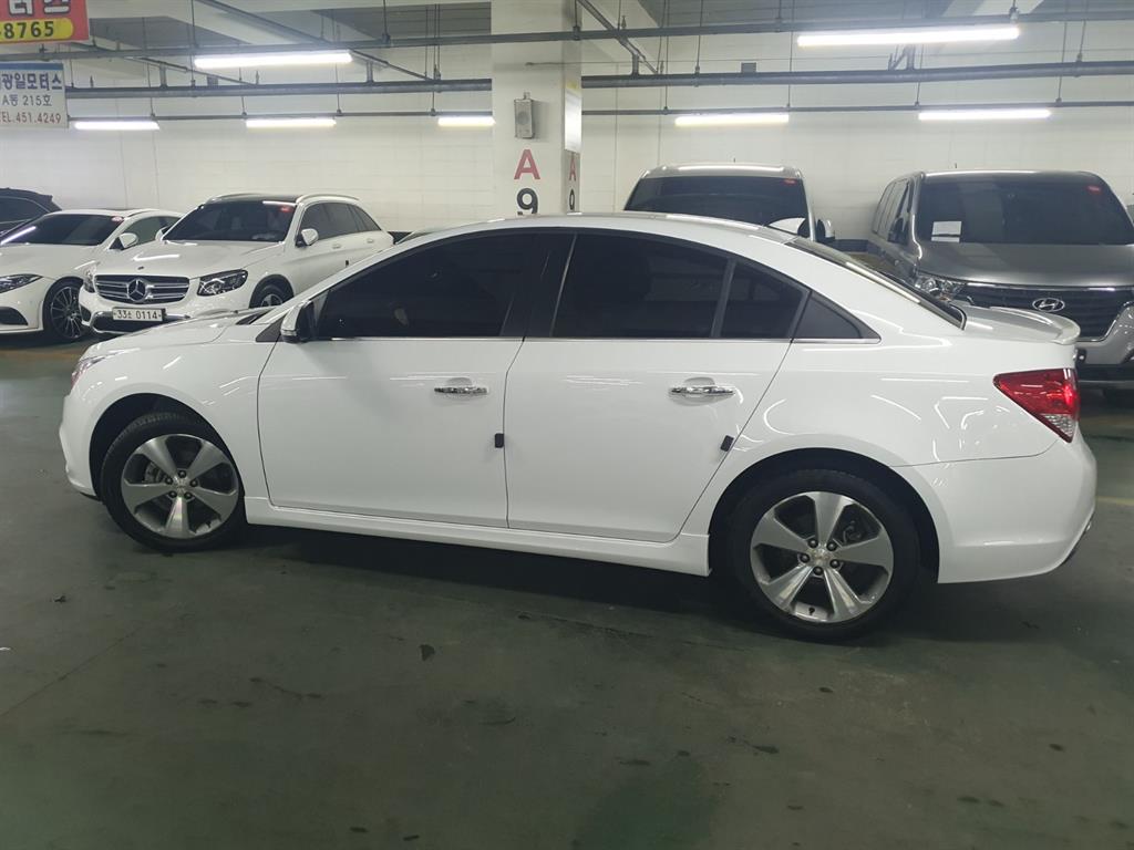 Chevrolet Cruise - Vista 7