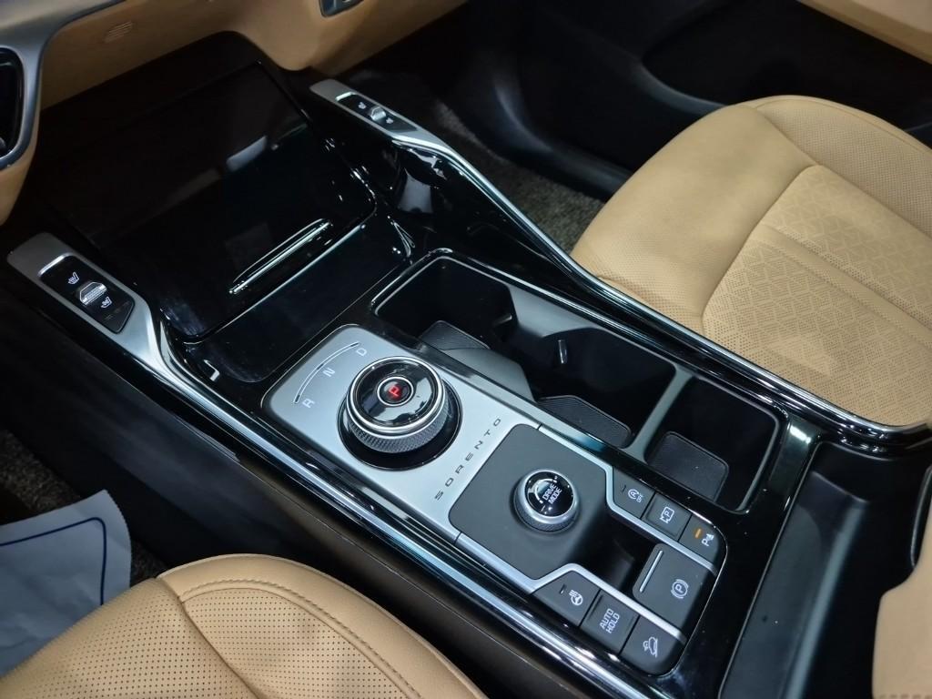 KIA Sorento - Vista 8