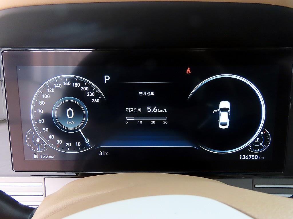 HYUNDAI Grandeur - Vista 9