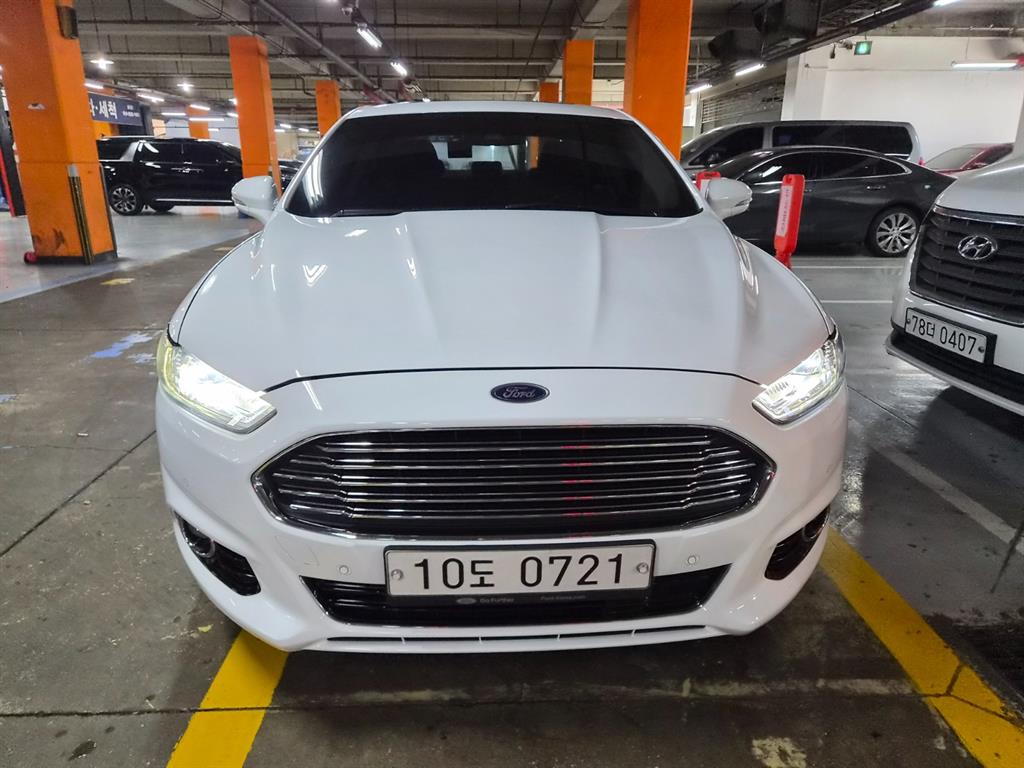 Ford Mondeo 2016 Blanco - Importación desde Corea - HF Imports Iquique - Foto 1