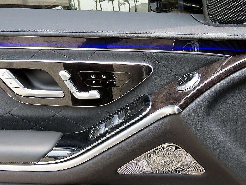 Mercedes Benz S Class - Vista 12