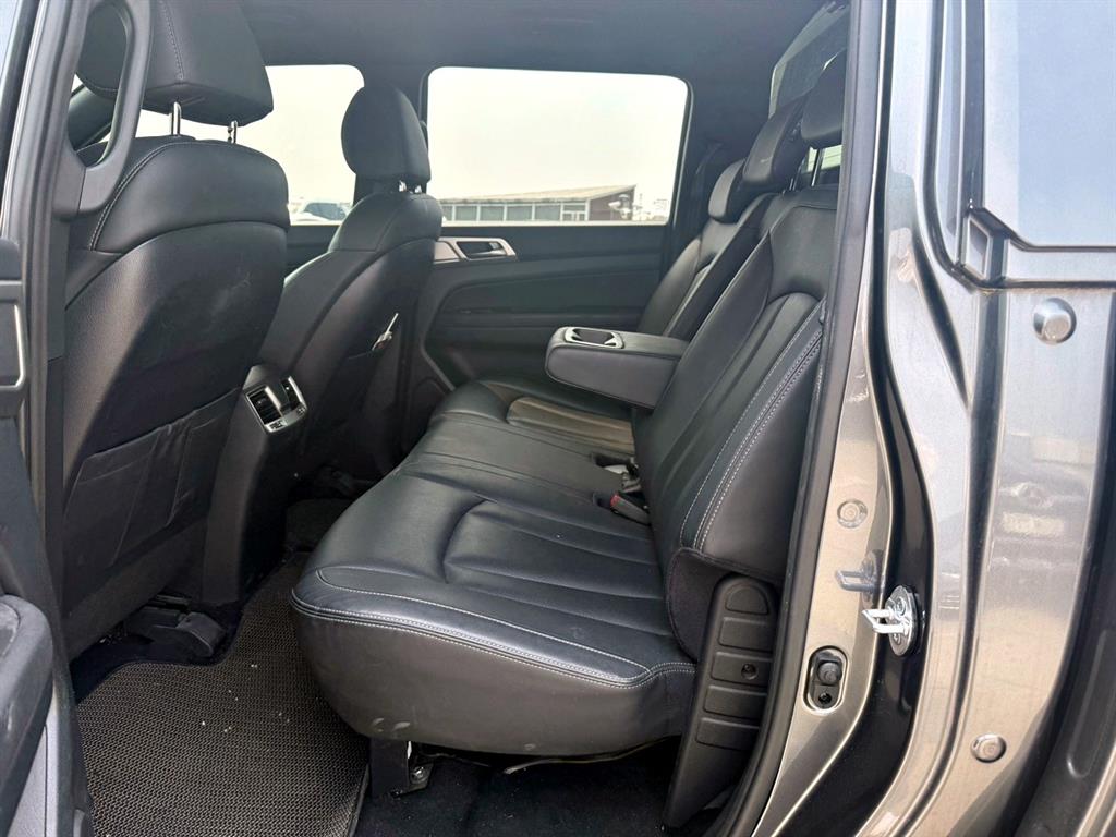 Ssangyong Rexton - Vista 8
