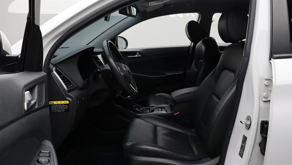 HYUNDAI Tucson 2016 Blanco - Importación desde Corea - HF Imports Iquique - Foto 8