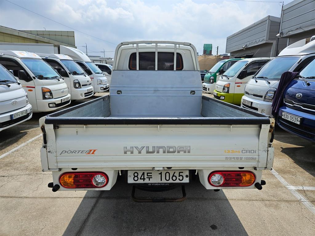 Small Truck Cargo (small) - Vista 4