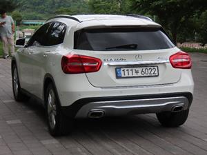 Mercedes Benz GLA Class - Vista 8