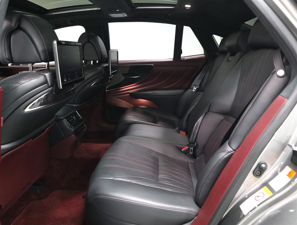 Lexus LS - Vista 10