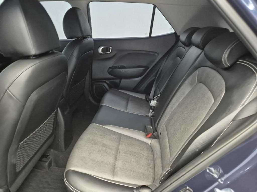 HYUNDAI Venue - Vista 12