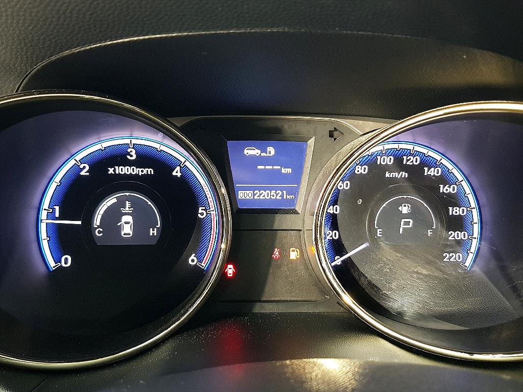 HYUNDAI Tucson - Vista 7