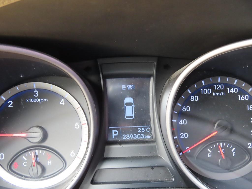 HYUNDAI Santa Fe - Vista 8