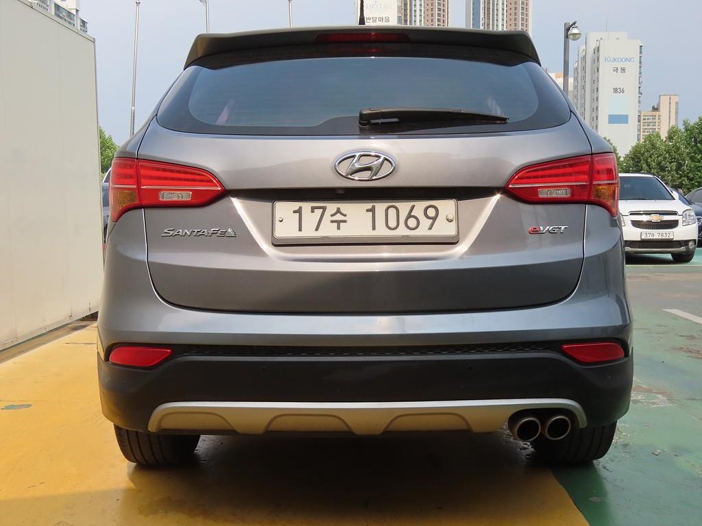 HYUNDAI Santa Fe - Vista 3
