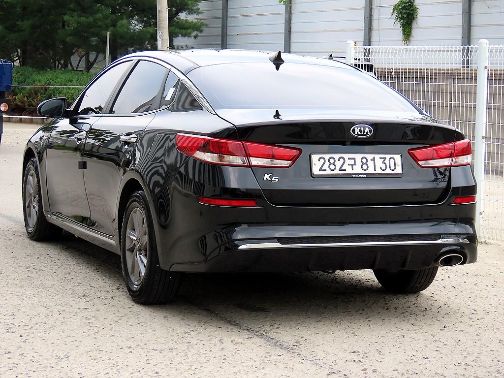 KIA K5 - Vista 3