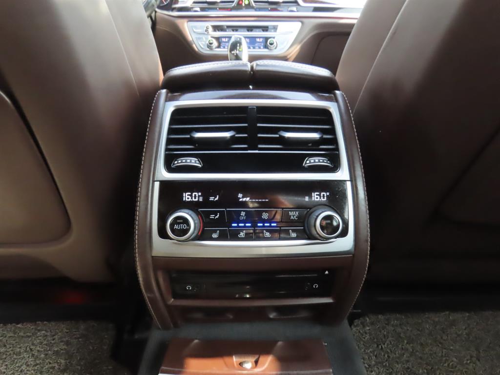 BMW 7 Series 2016 Gris - Importación desde Corea - HF Imports Iquique - Foto 9