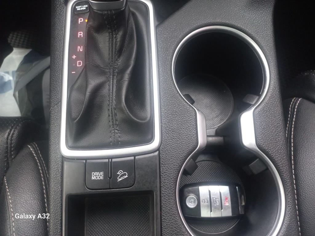 KIA Sportage - Vista 11