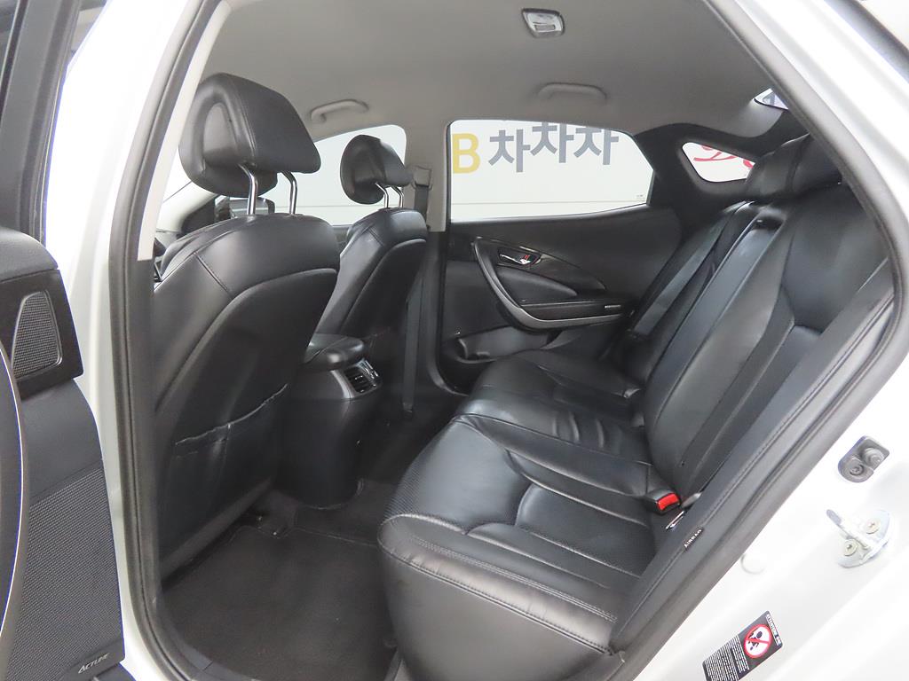 HYUNDAI Grandeur - Vista 6