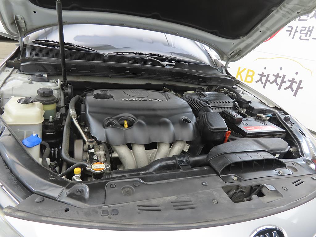 KIA K5 2011 Gris - Importación desde Corea - HF Imports Iquique - Foto 18