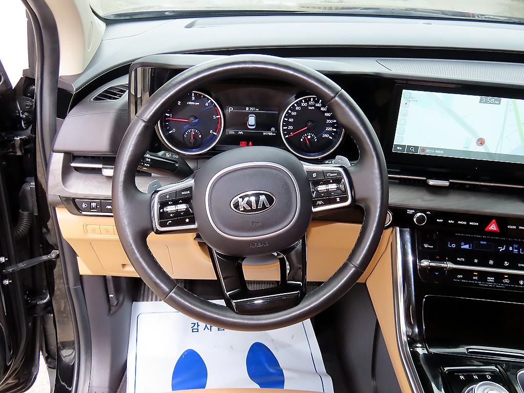 KIA Carnival - Vista 9