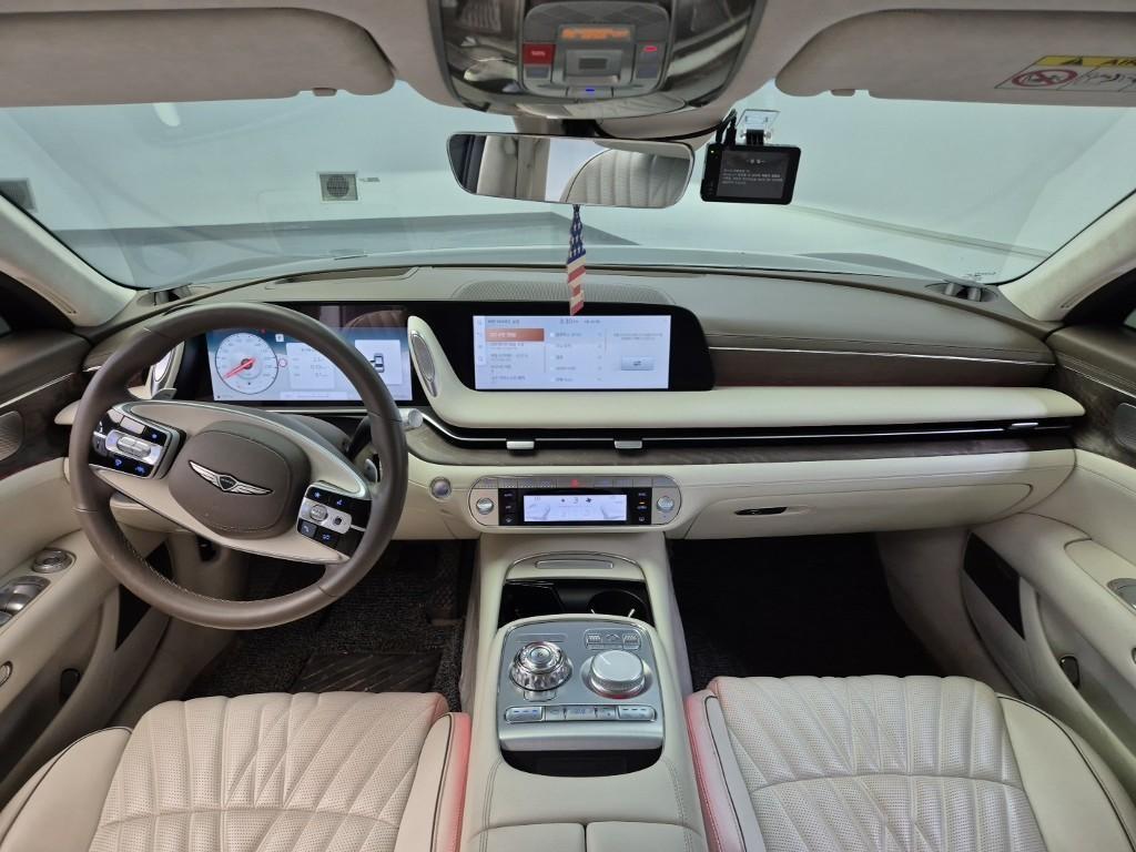 Genesis G90 - Vista 7