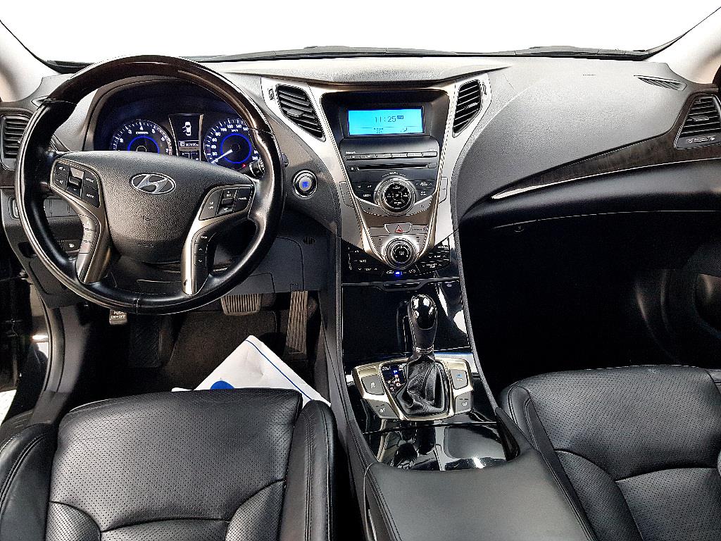HYUNDAI Grandeur - Vista 5
