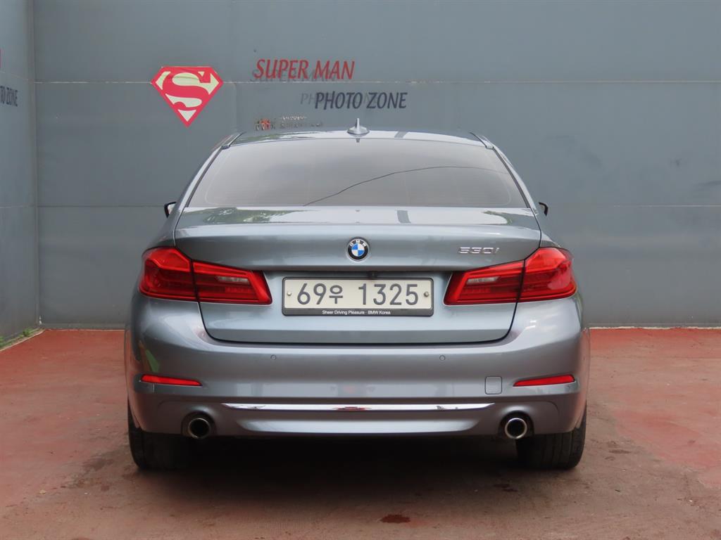 BMW 5 Series - Vista 7