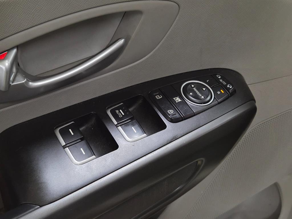 KIA Carnival 2015 Blanco - Importación desde Corea - HF Imports Iquique - Foto 16