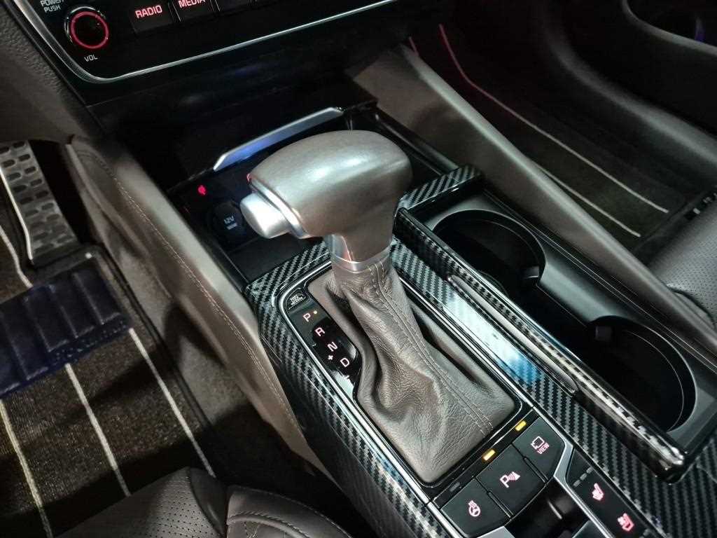 KIA K7 - Vista 8
