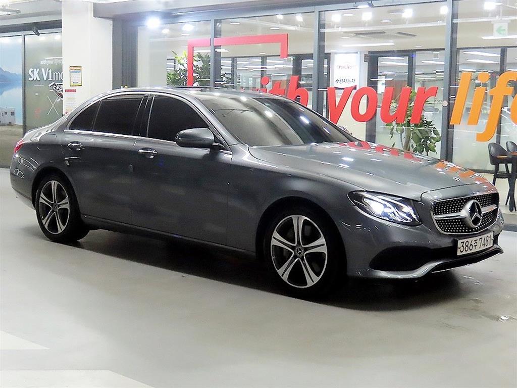 Mercedes Benz E class 2019 Gris - Importación desde Corea - HF Imports Iquique - Foto 1