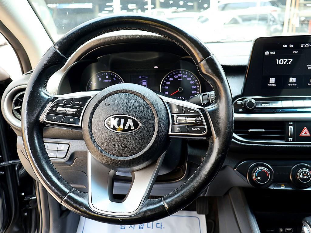 KIA K3 2019 Negro - Importación desde Corea - HF Imports Iquique - Foto 8
