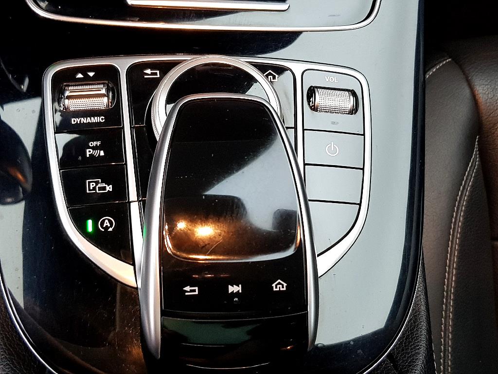 Mercedes Benz E class - Vista 12
