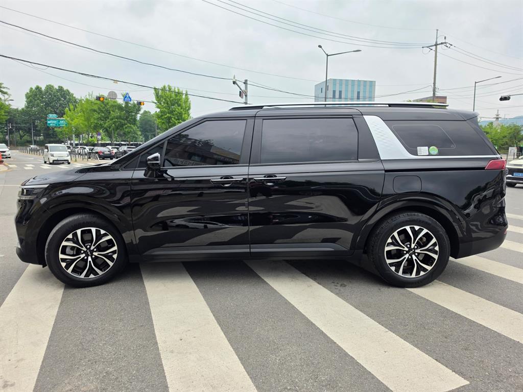 KIA Carnival - Vista 3