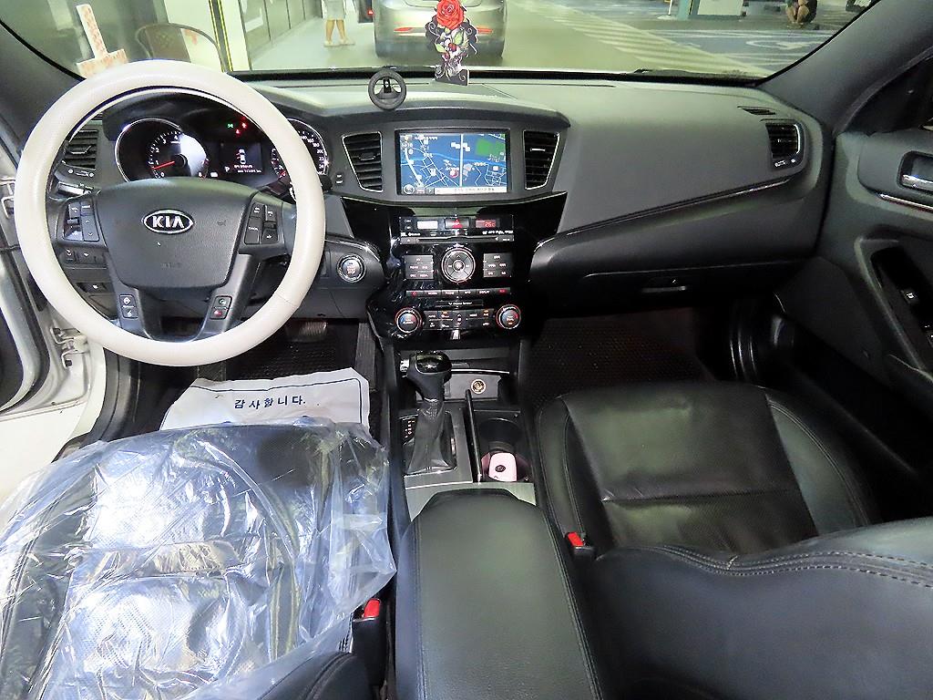 KIA K7 - Vista 10